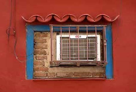 Una casa en Guanabacoa. Un caso de estética de la improvisación y del apuro.