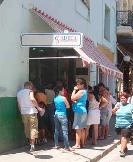 Casa de Cambio (CADECA).